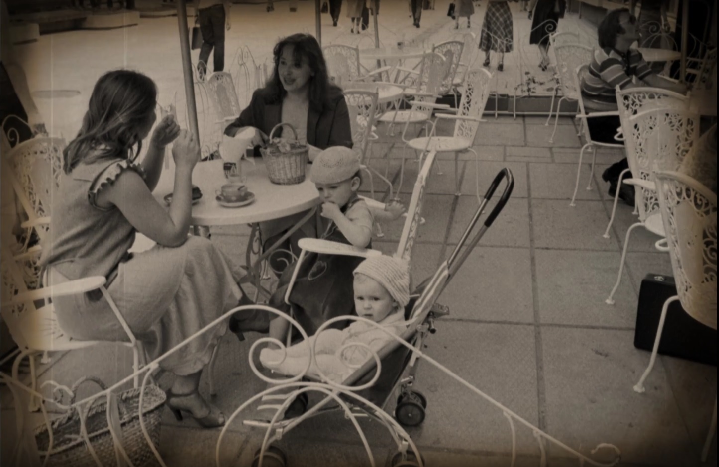 Magiškas veidrodis: miesto atmintis fotografijoje